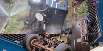 Truck Driver Swerves Road Bump, Falls Into A Ditch on the Tema Motorway