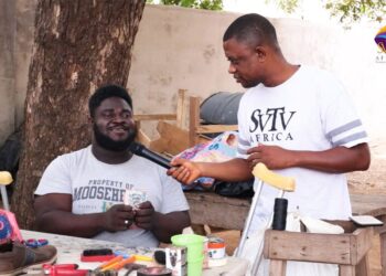 Physically challenged cobbler abandoned by parents receives Ghs1300 through SVTV Africa Foundation
